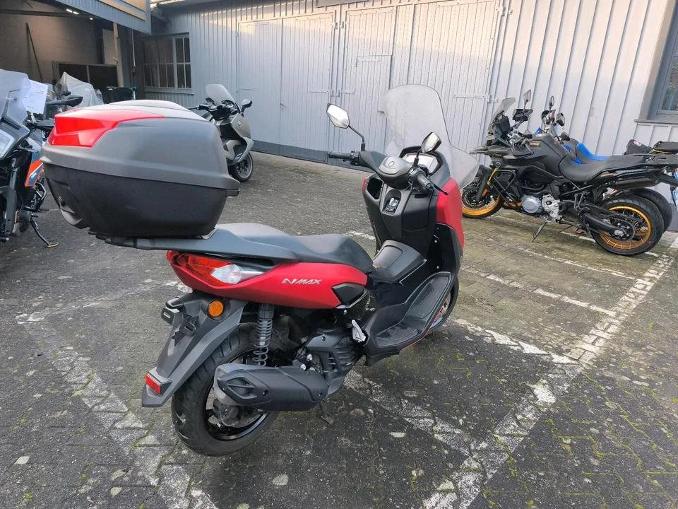 Yamaha NMAX 125