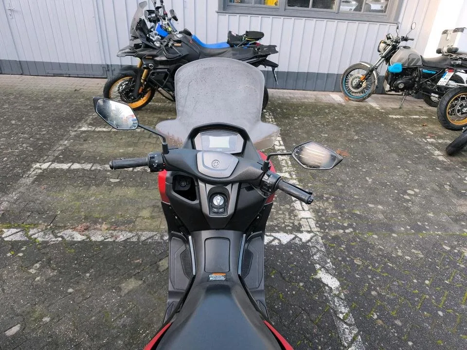 Yamaha NMAX 125
