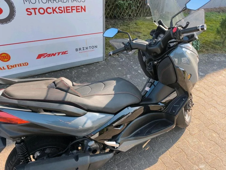 Yamaha XMAX 300 Tech MAX