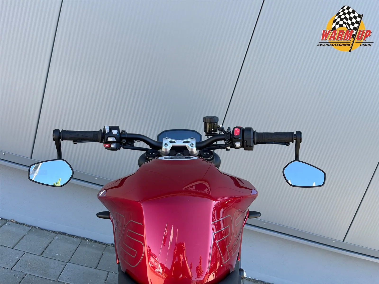 Triumph Street Triple 765 RS inkl. kurzer Kennzeichenhalter + Bremsenbelüftung