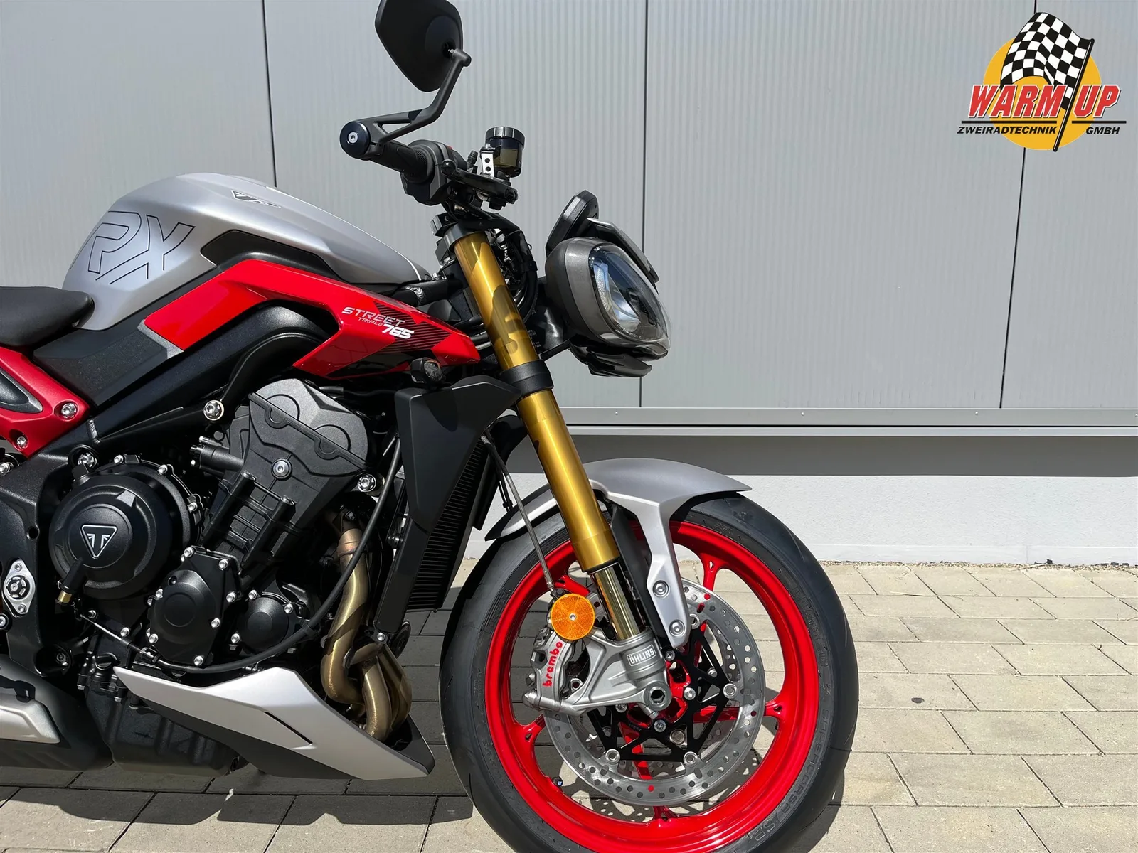 Triumph Street Triple 765 RX 2026er Modell | Stummellenker