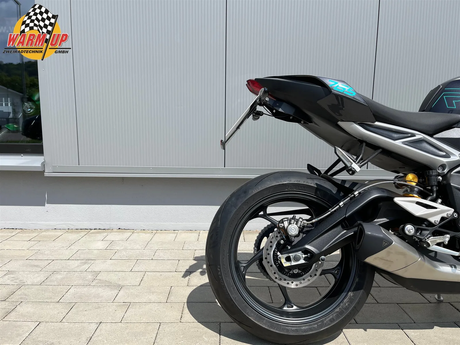 Triumph Street Triple 765 RS inkl. kurzer Kennzeichenhalter + Bremsenbelüftung
