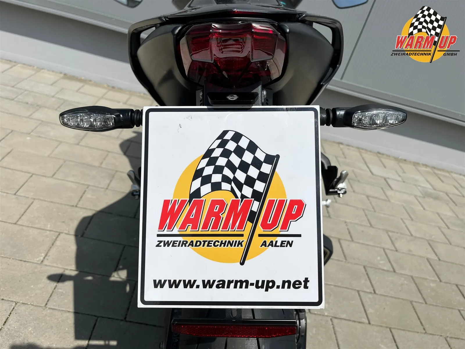 Triumph Street Triple 765 RS inkl. kurzer Kennzeichenhalter + Bremsenbelüftung