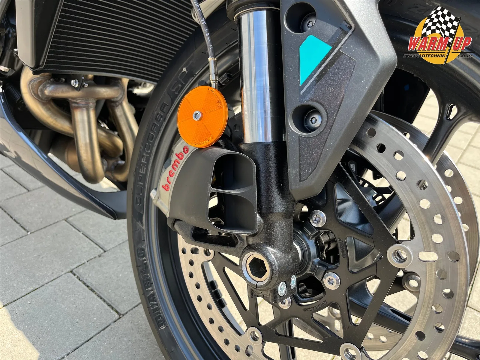 Triumph Street Triple 765 RS inkl. kurzer Kennzeichenhalter + Bremsenbelüftung