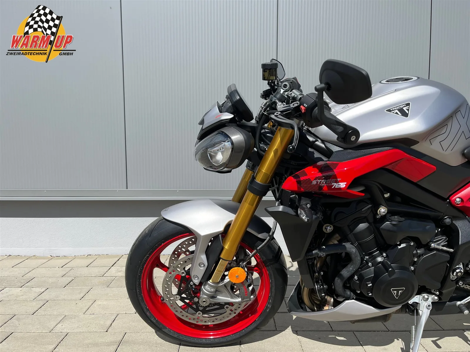 Triumph Street Triple 765 RX 2026er Modell | Stummellenker