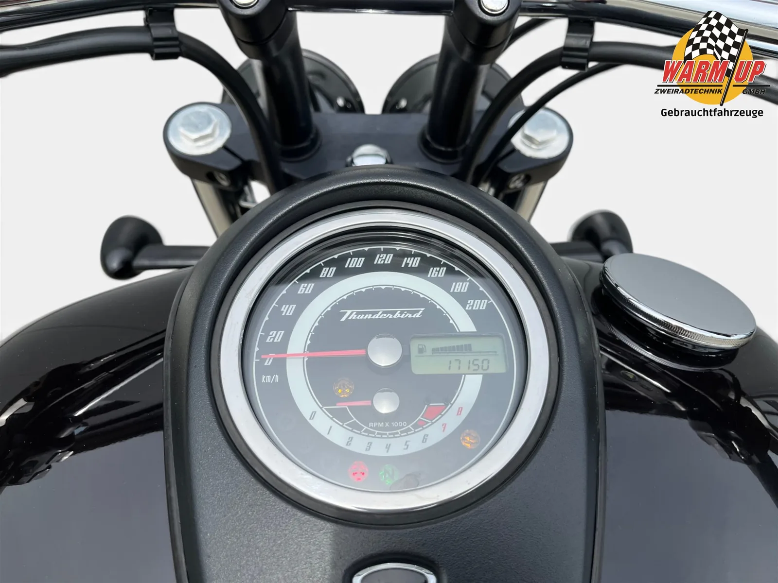 Triumph Thunderbird Storm