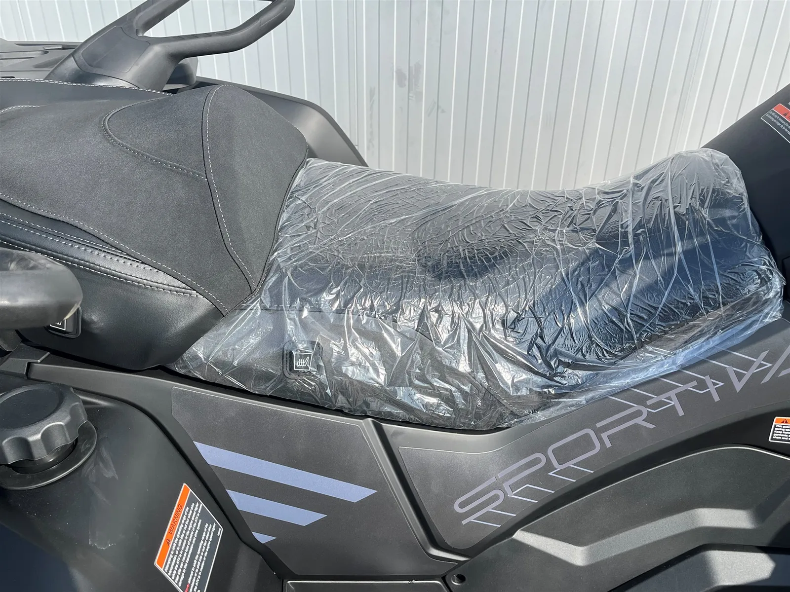 Sportiva 1000 DUALE GT Vorführfahrzeug mit 10 km ,mattschwarz , incl. Sitzheizung ABS , EPS , T3B , 4x4