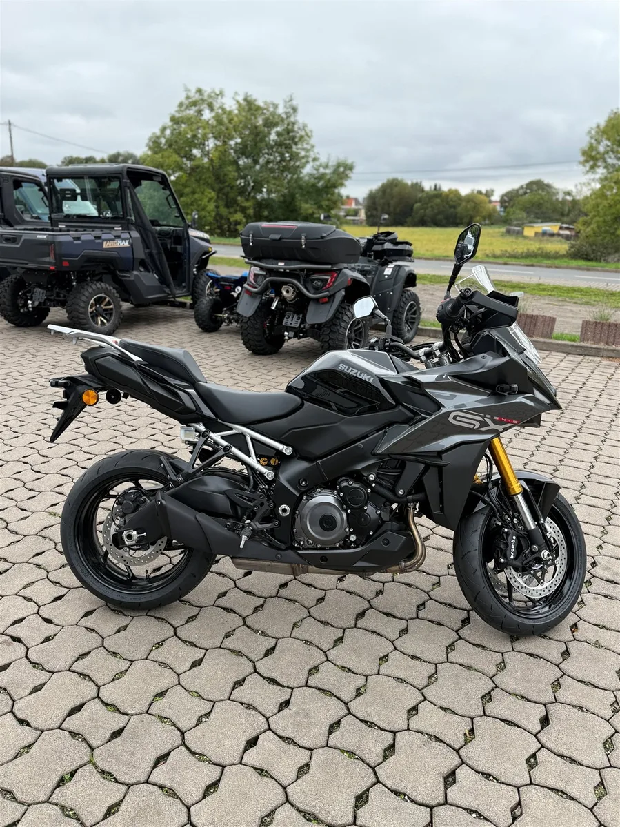 Suzuki GSX-S1000GX