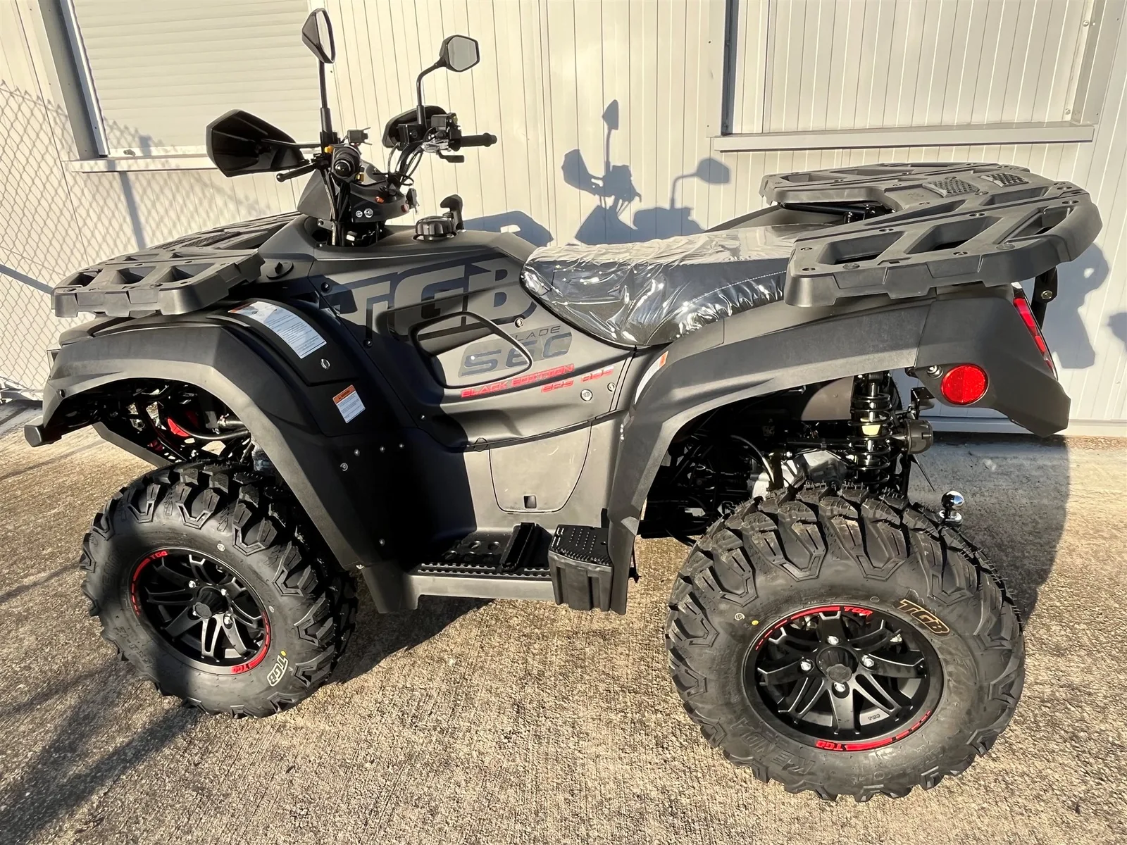 TGB Blade 560 EPS ABS incl. Heck-Koffer / Aktion Blade 560 EPS (Servolenkung) ABS Touring Off Road T3 Black Edition