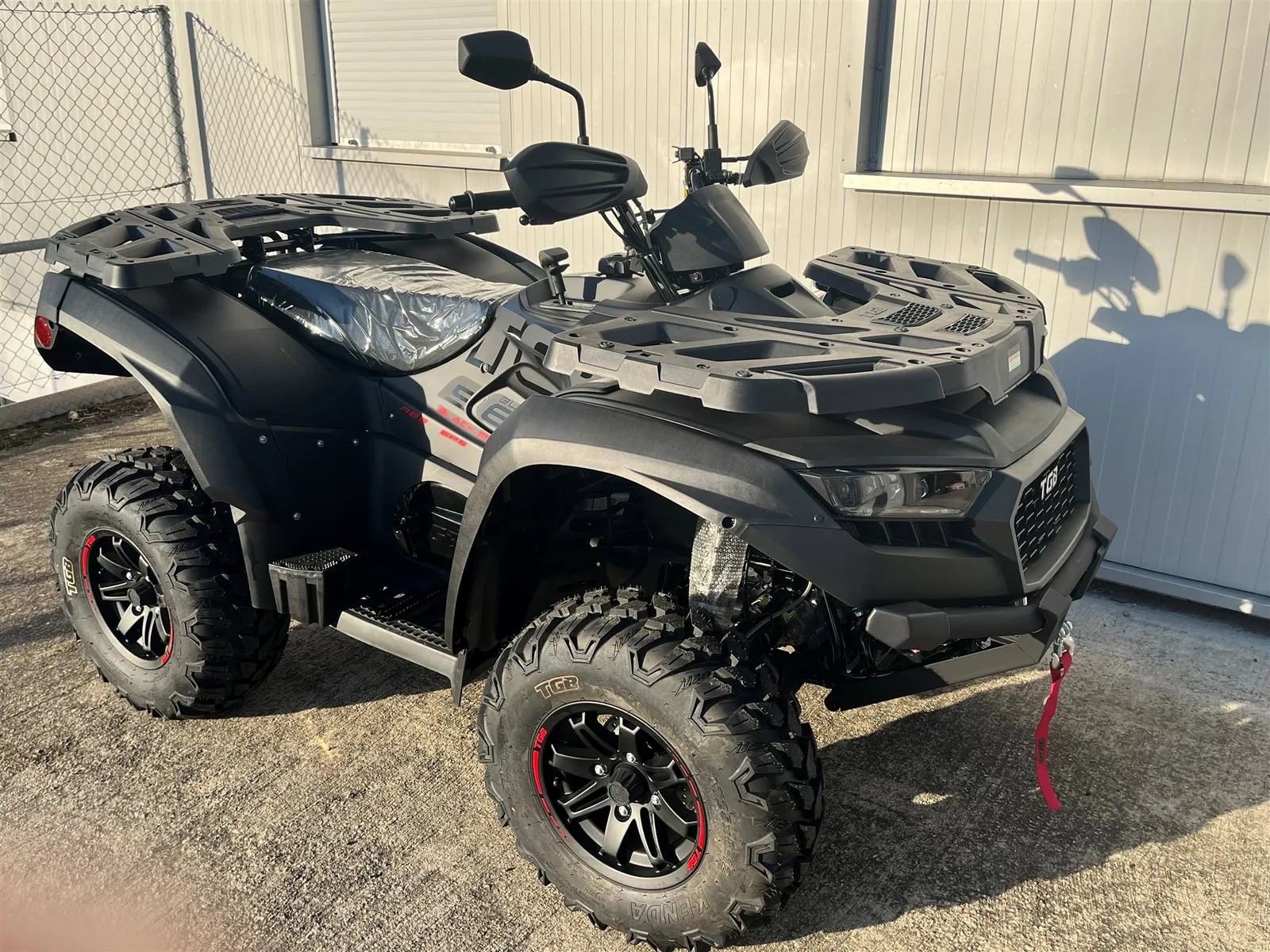 TGB Blade 560 EPS ABS incl. Heck-Koffer / Aktion Blade 560 EPS (Servolenkung) ABS Touring Off Road T3 Black Edition