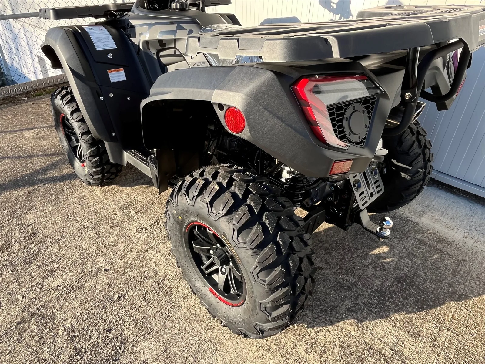 TGB Blade 560 EPS ABS incl. Heck-Koffer / Aktion Blade 560 EPS (Servolenkung) ABS Touring Off Road T3 Black Edition