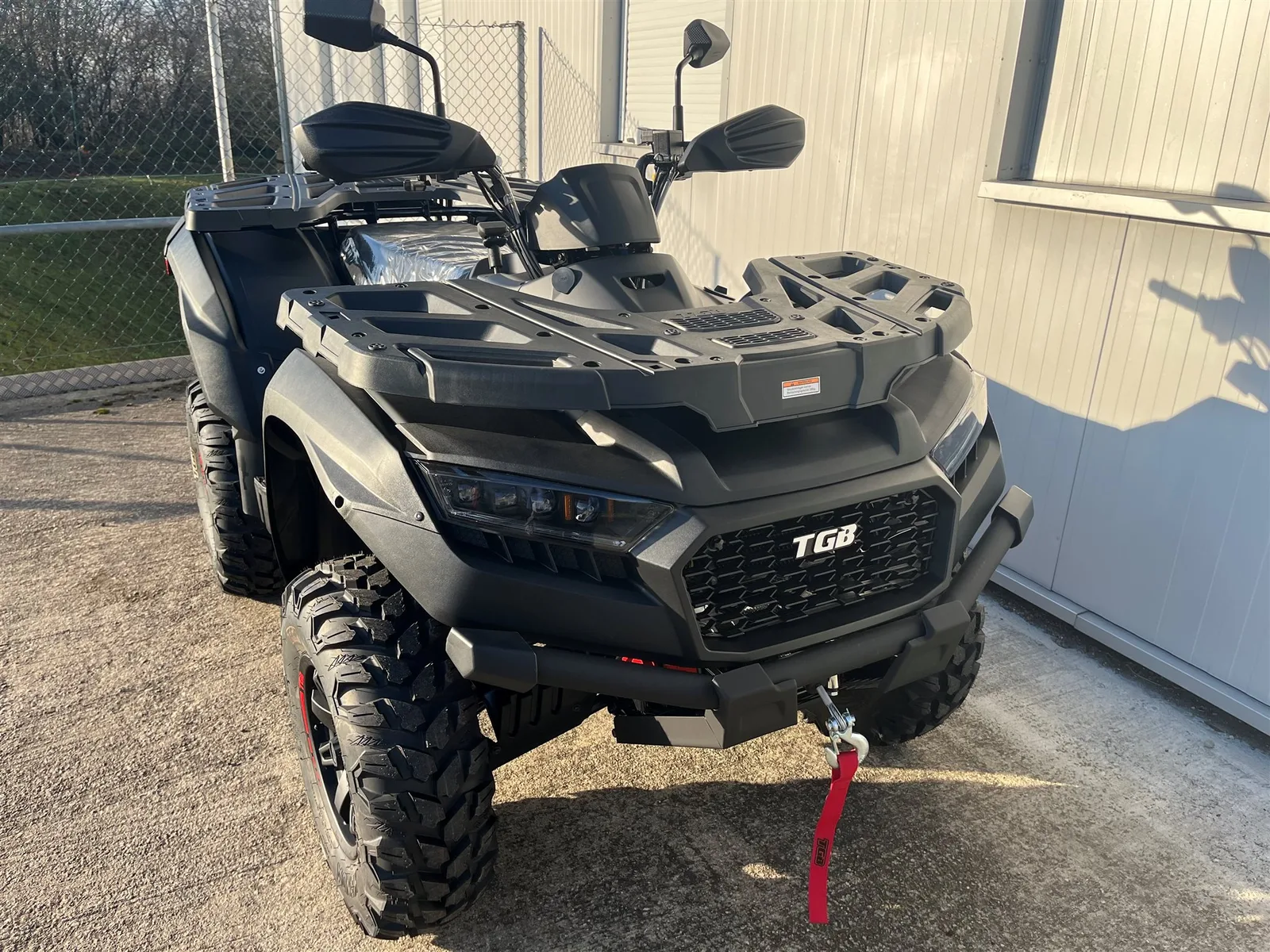 TGB Blade 560 EPS ABS incl. Heck-Koffer / Aktion Blade 560 EPS (Servolenkung) ABS Touring Off Road T3 Black Edition