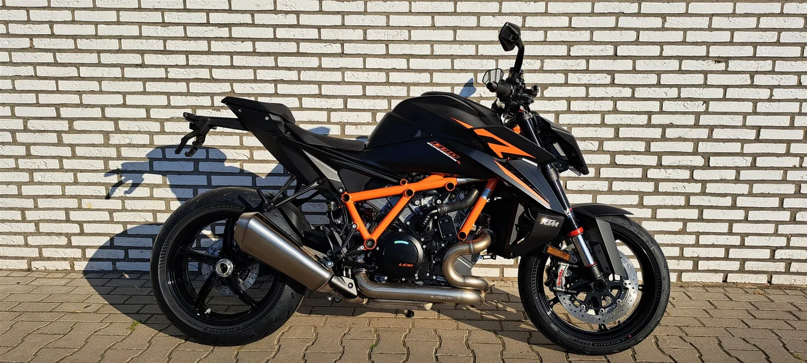 KTM 1390 Super Duke R Aktionspreis + 4Jahre Garantie