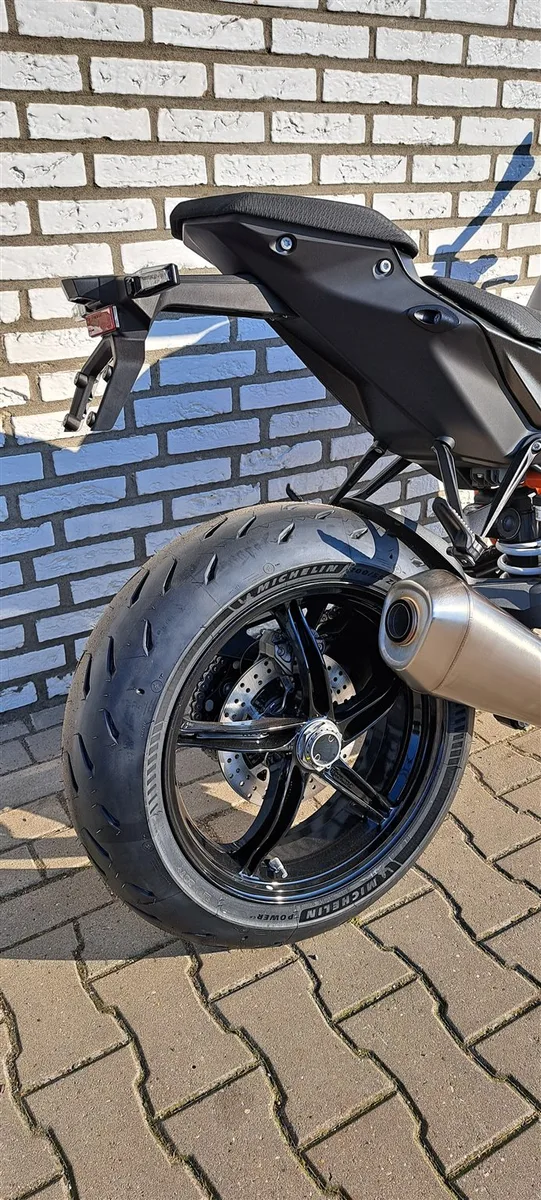 KTM 1390 Super Duke R Aktionspreis + 4Jahre Garantie