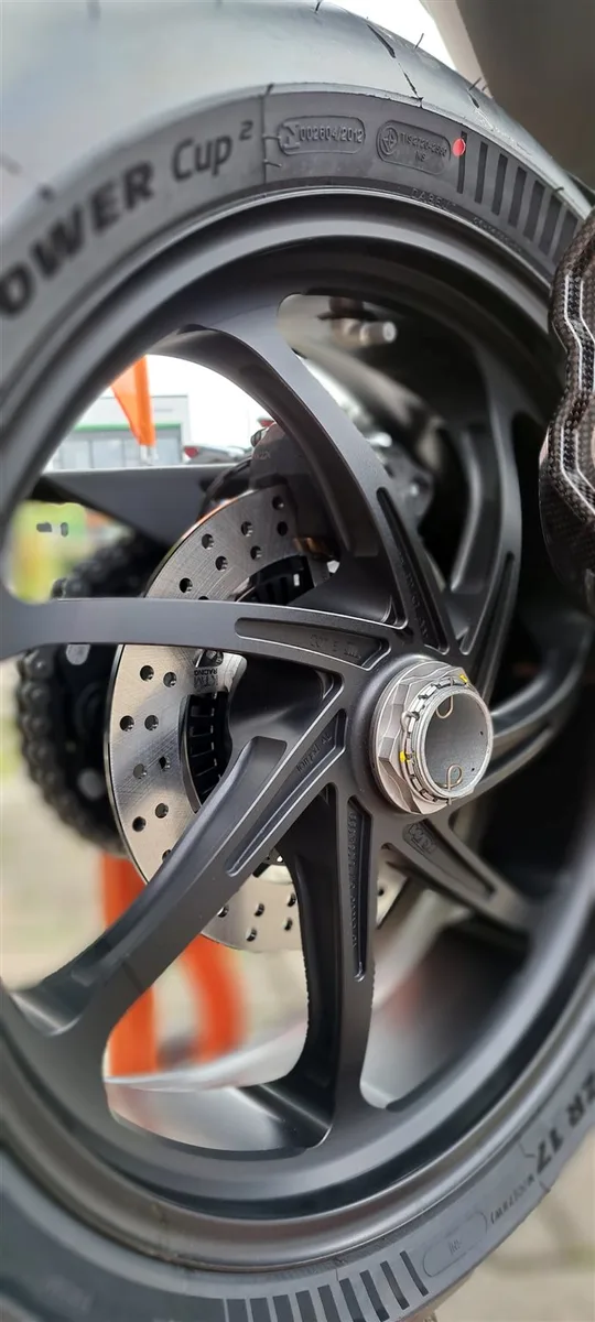 KTM 1390 Super Duke RR AM LAGER + 4 Jahre Garantie