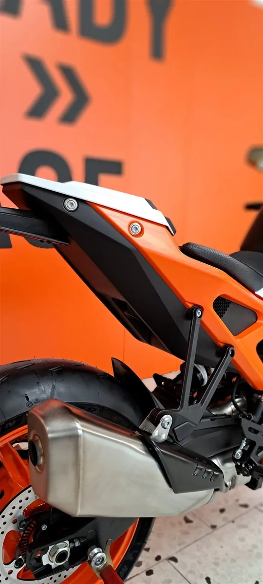 KTM 990 Duke R