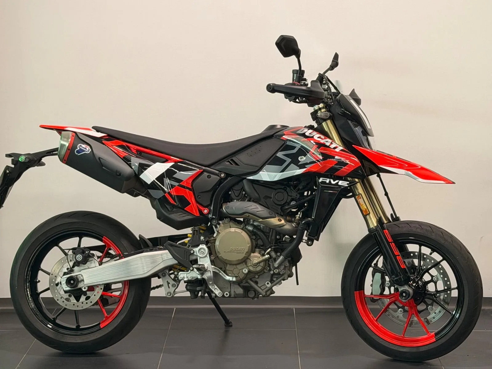 Ducati Hypermotard 698 Mono RVE