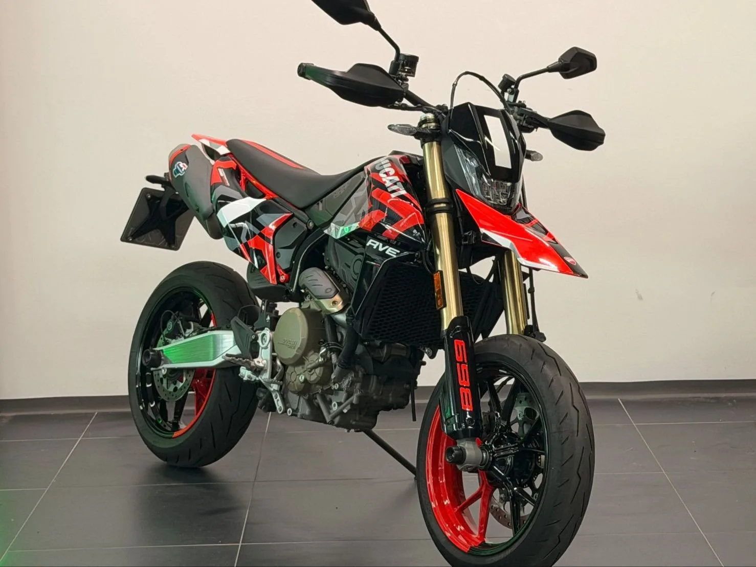 Ducati Hypermotard 698 Mono RVE