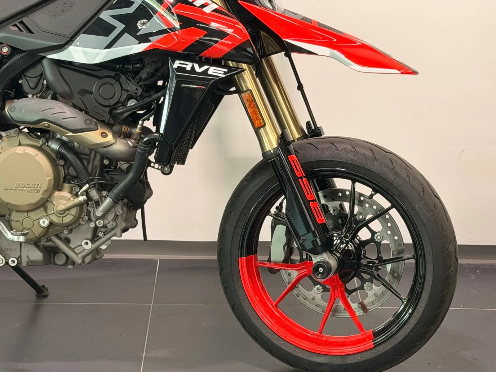 Ducati Hypermotard 698 Mono RVE