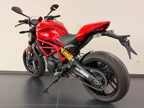 Ducati Monster 797