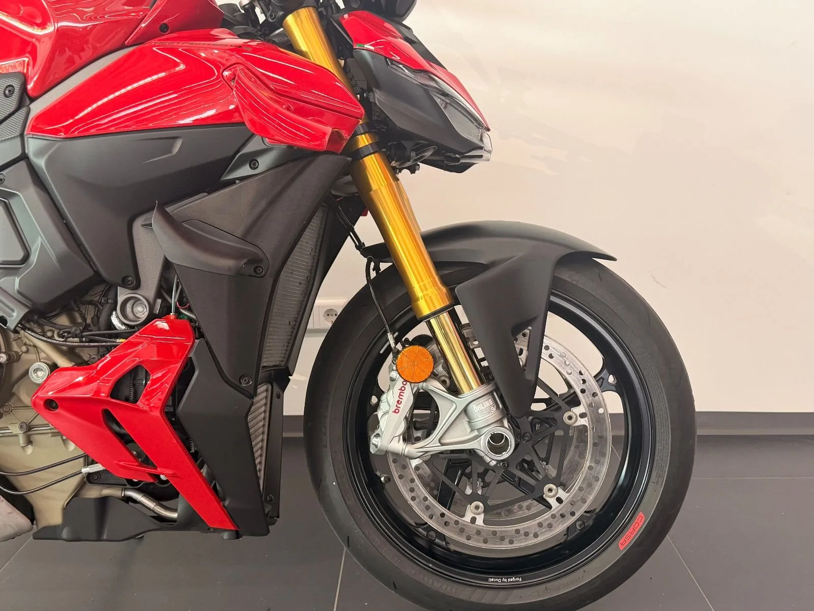 Ducati Streetfighter V4 S