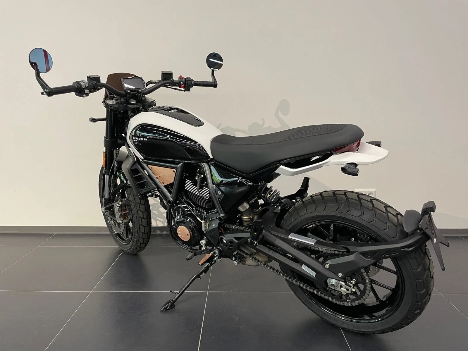 Ducati Scrambler 10° Anniversario Rizoma Edition