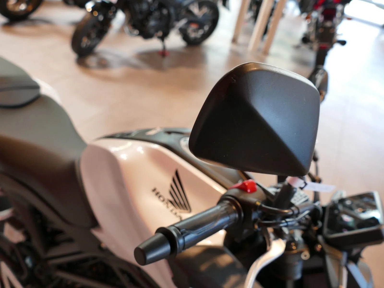 Honda CB125R