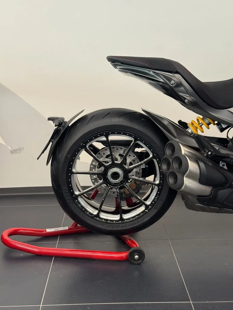 Ducati XDiavel V4