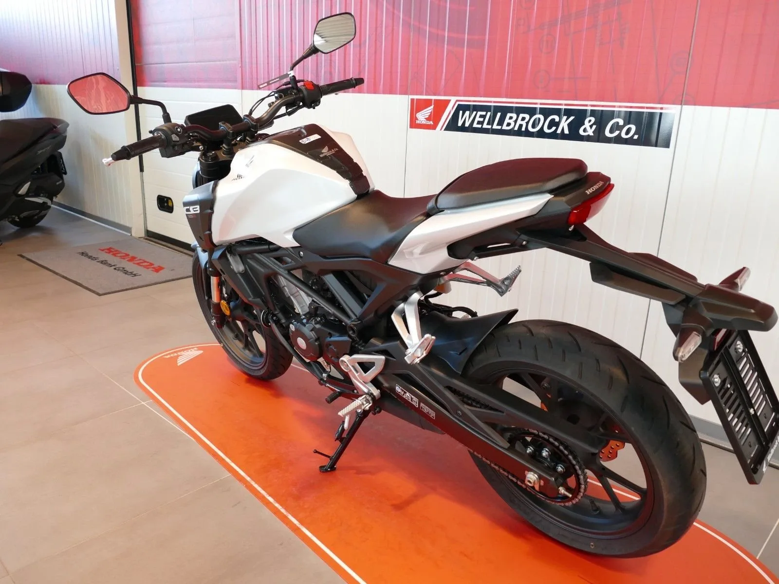 Honda CB125R