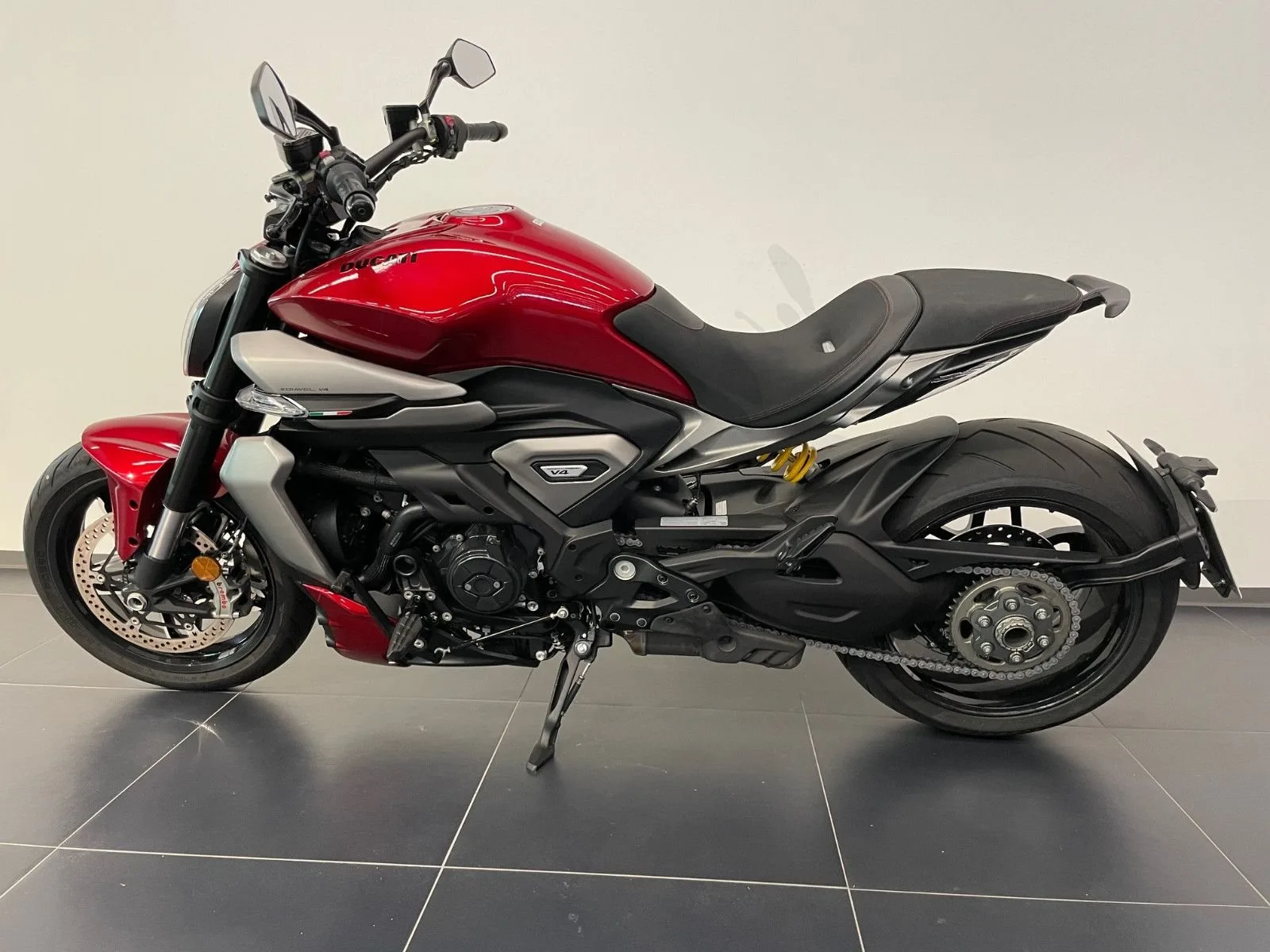Ducati XDiavel V4