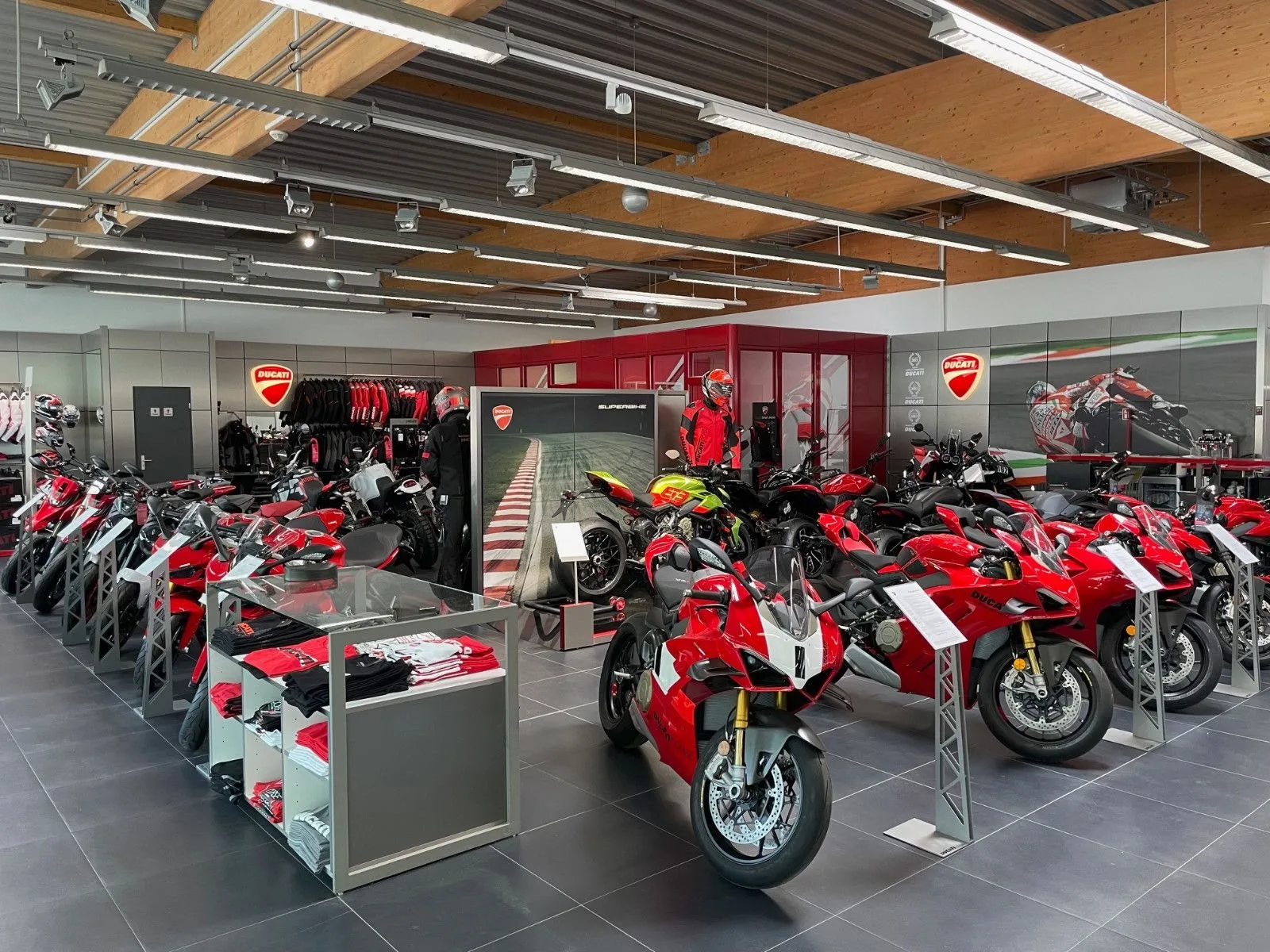 Ducati Desmosedici RR