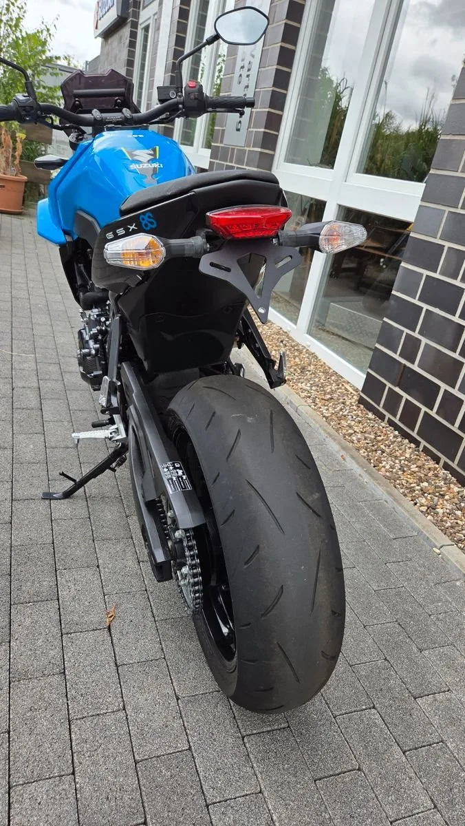 Suzuki GSX-8S