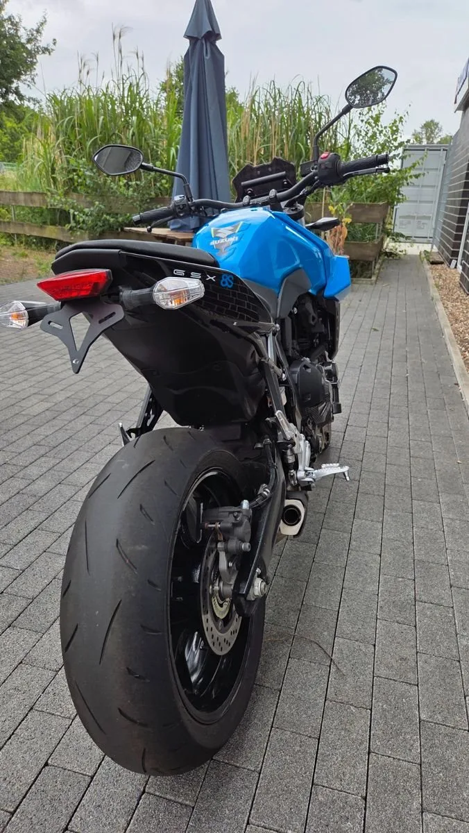 Suzuki GSX-8S