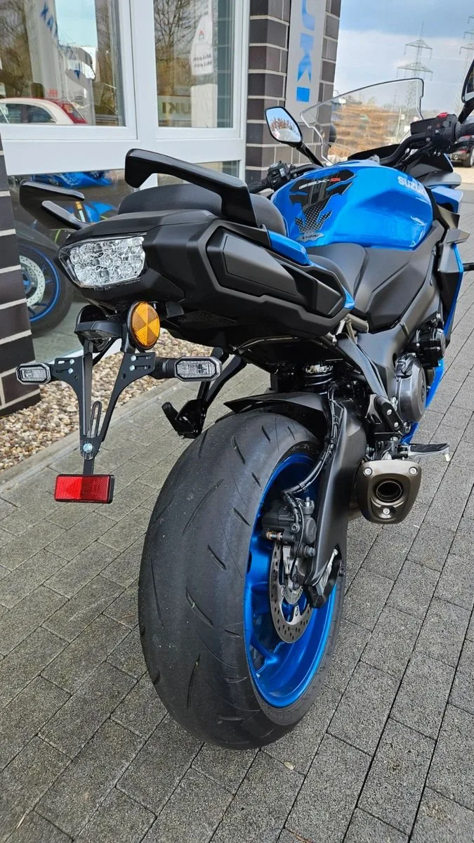 Suzuki GSX-S1000GT