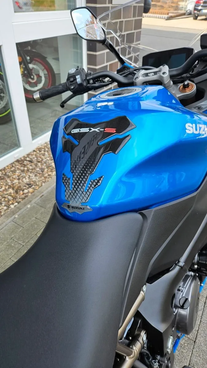 Suzuki GSX-S1000GT