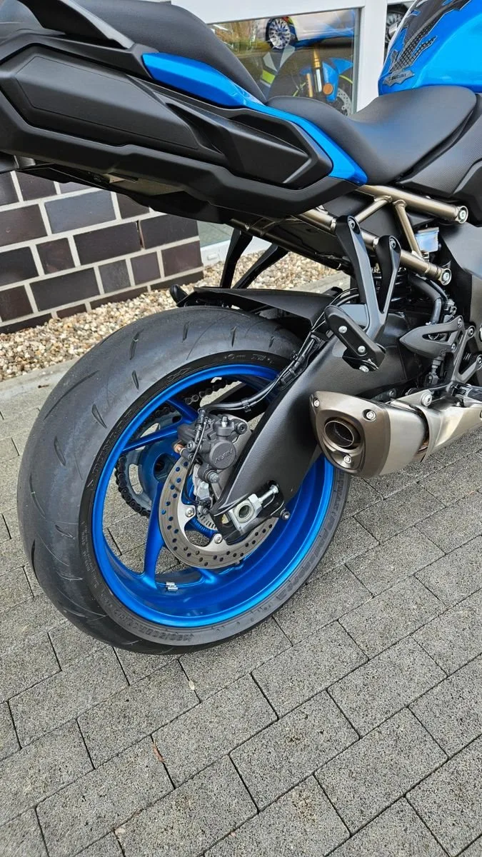 Suzuki GSX-S1000GT