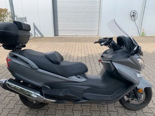 Suzuki Burgman 650