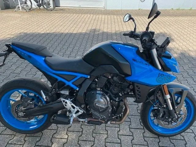 Suzuki GSX-8S GSX 8S