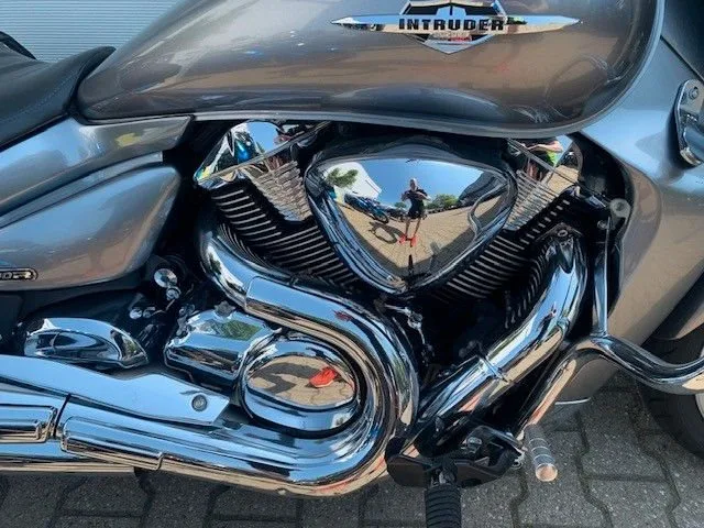 Suzuki VZR 1800