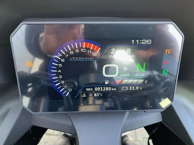 Suzuki GSX-8R GSX 8 R