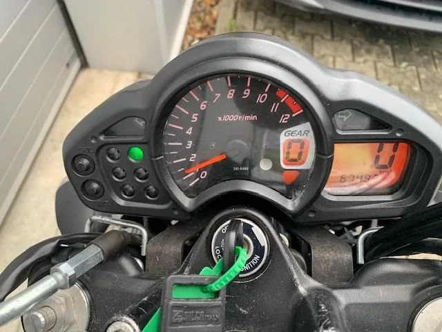 Suzuki SFV 650 Gladius