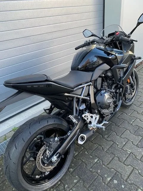 Suzuki GSX-8R GSX 8 R