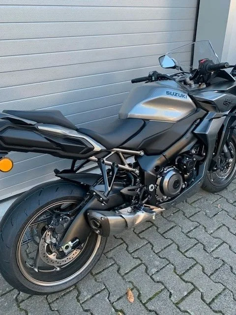 Suzuki GSX-S1000GT