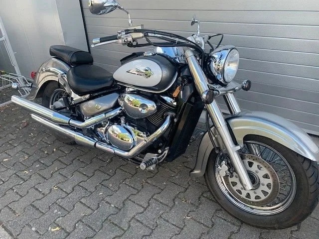 Suzuki VL 800 Volusia
