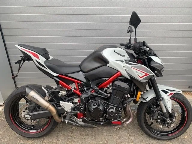 Kawasaki Z900