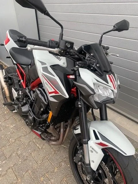 Kawasaki Z900