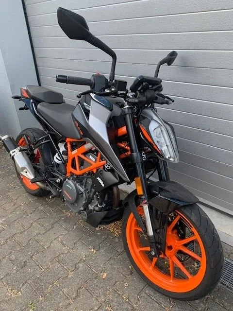 KTM 390 Duke