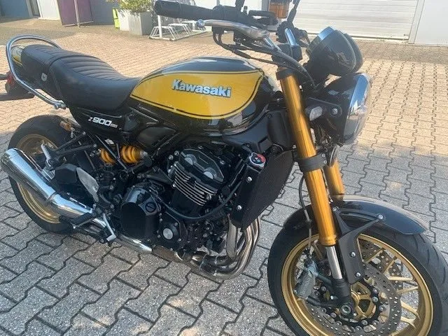 Kawasaki Z900 RS SE