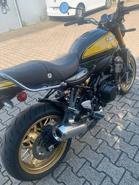 Kawasaki Z900 RS SE