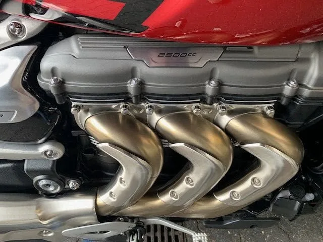 Triumph Rocket 3 R